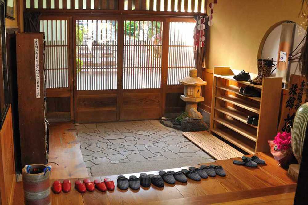 ryokan genkan